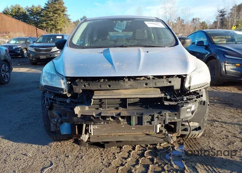 2016 Ford Escape S из США, поврежденный, VIN 1FMCU0F70GUA88293